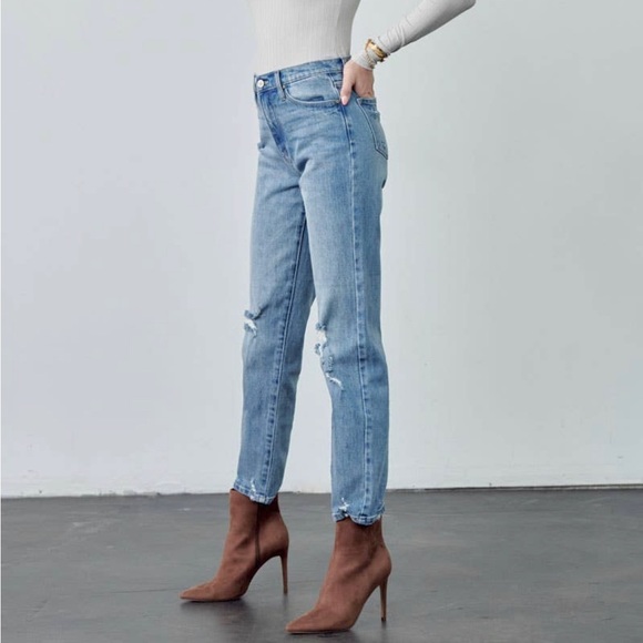 Kan Can High Rise Mom Blue Jeans - Picture 4 of 4